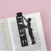 balvi-desk-library-marque-page-libraire-pile-livres image 2