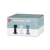 balvi-curious-cat-crochet-torchon-chat-tiroir image 3