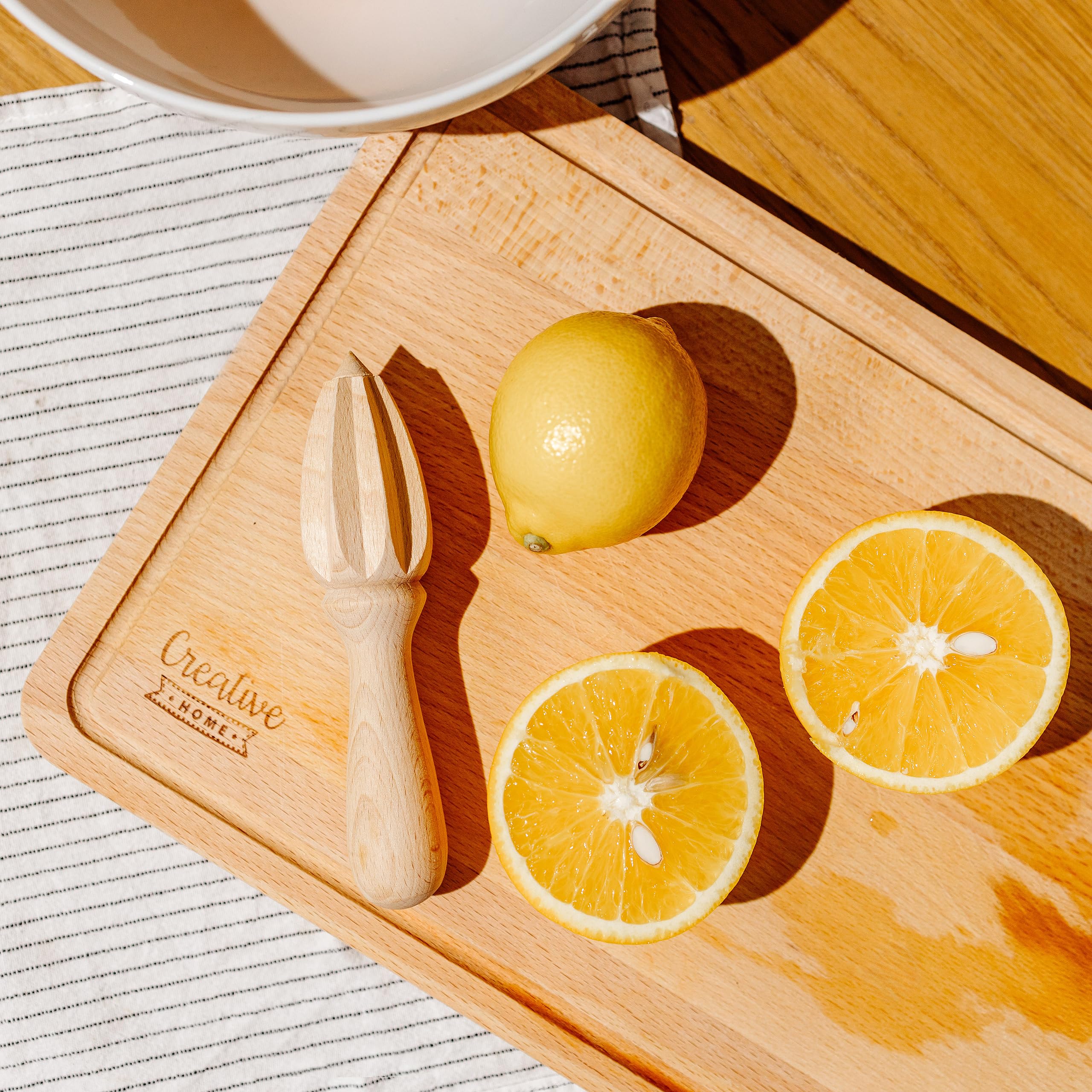 creative-home-accessoires-cuisine-presse-agrumes-bois-16-cm image 4