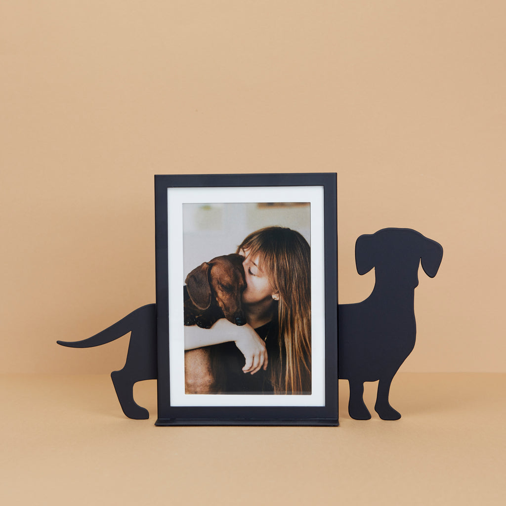 balvi-home-teckel-photo-frame-cadre-photo-chien-noir image 2