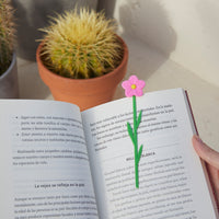 balvi-desk-wild-rose-marque-page-fleur-rose-sauvage image 3