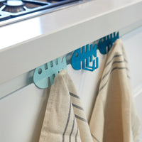 balvi-kitchen-table-fish-drawer-hanger-crochet-tiroir-poisson image 2