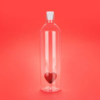 balvi-love-bottle-bouteille-verre-coeur-rouge image 2