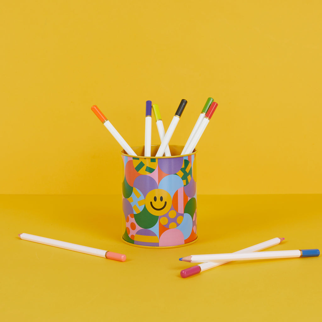 balvi-desk-los-pepes-smileys-pot-crayons-jaune image 2