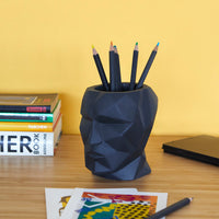 balvi-desk-the-head-pot-crayons-bureau image 6