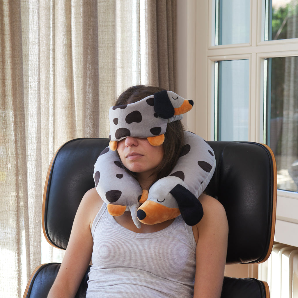 balvi-lifestyle-teckel-masque-de-nuit-polyester-gris image 3
