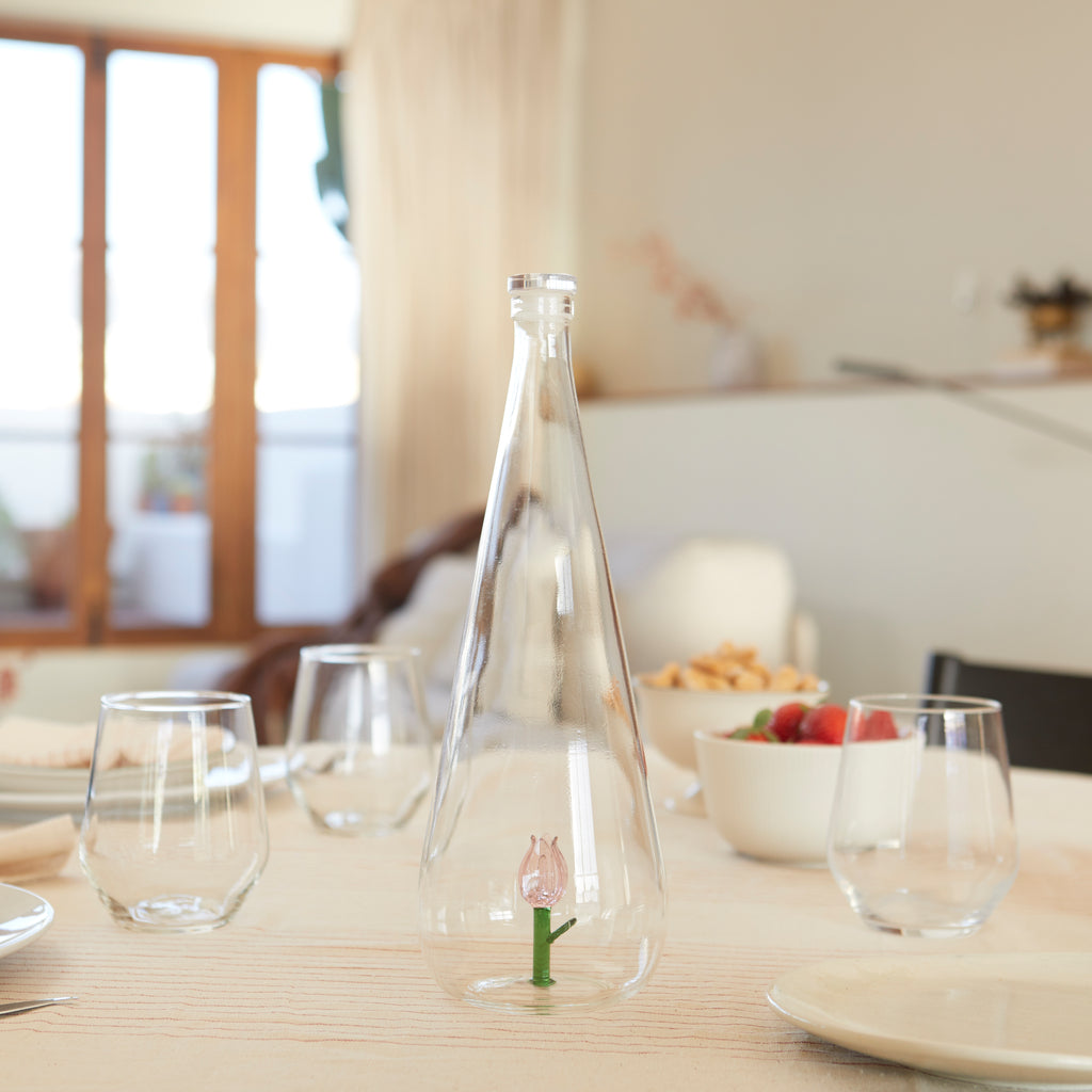 balvi-kitchen-table-botanical-tulip-bouteille-verre-tulipe-rose image 7