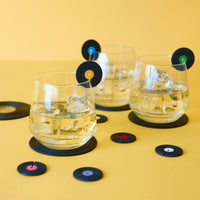 balvi-kitchen-table-greatest-hits-marque-verres-vinyle-r-tro image 3