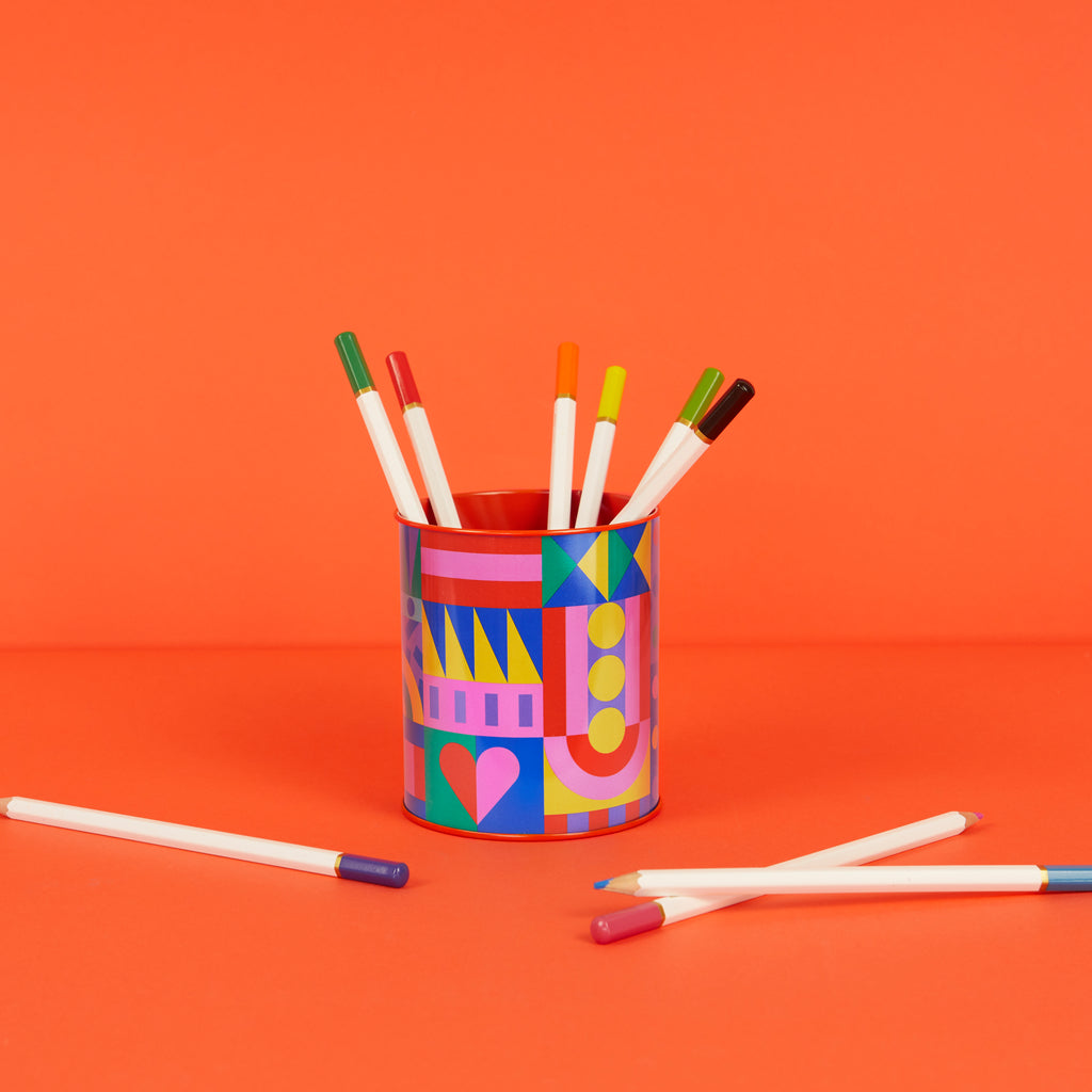 balvi-desk-los-pepes-hearts-pot-crayons-m-tal-rouge image 2