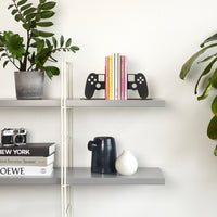 balvi-desk-joypad-serre-livres-manette-gaming image 3