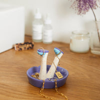 balvi-home-decor-happy-legs-porte-bagues-jambes-pantoufles image 3