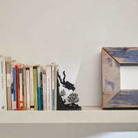 balvi-desk-scuba-serre-livres-m-tal-plongeur-tortue image 3
